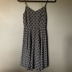 Old Navy XS Black Patterned Sun Dress